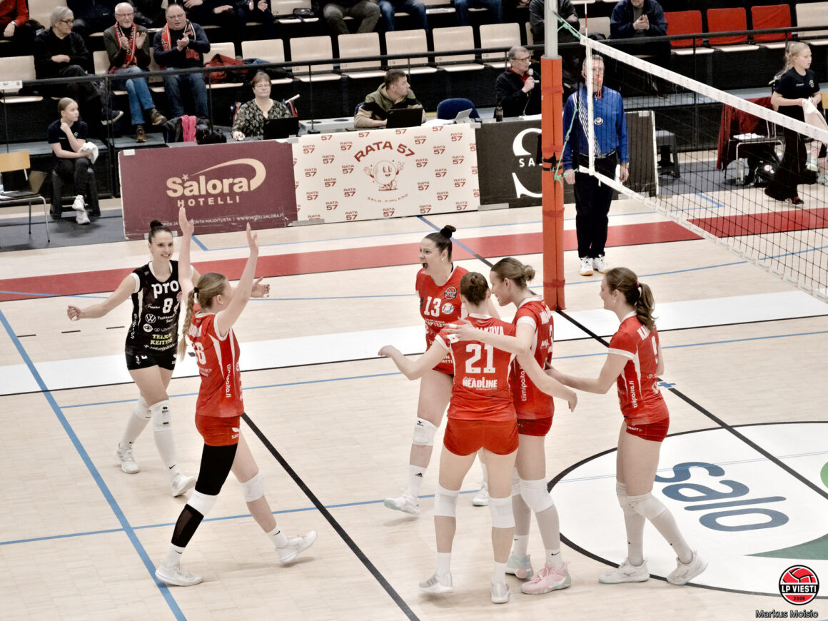 LP Viestille voitto LP-Kangasalasta yli kahden vuoden tauon jälkeen, samalla Teemu Mäkikyrölle 100:s liigavoitto päävalmentajana