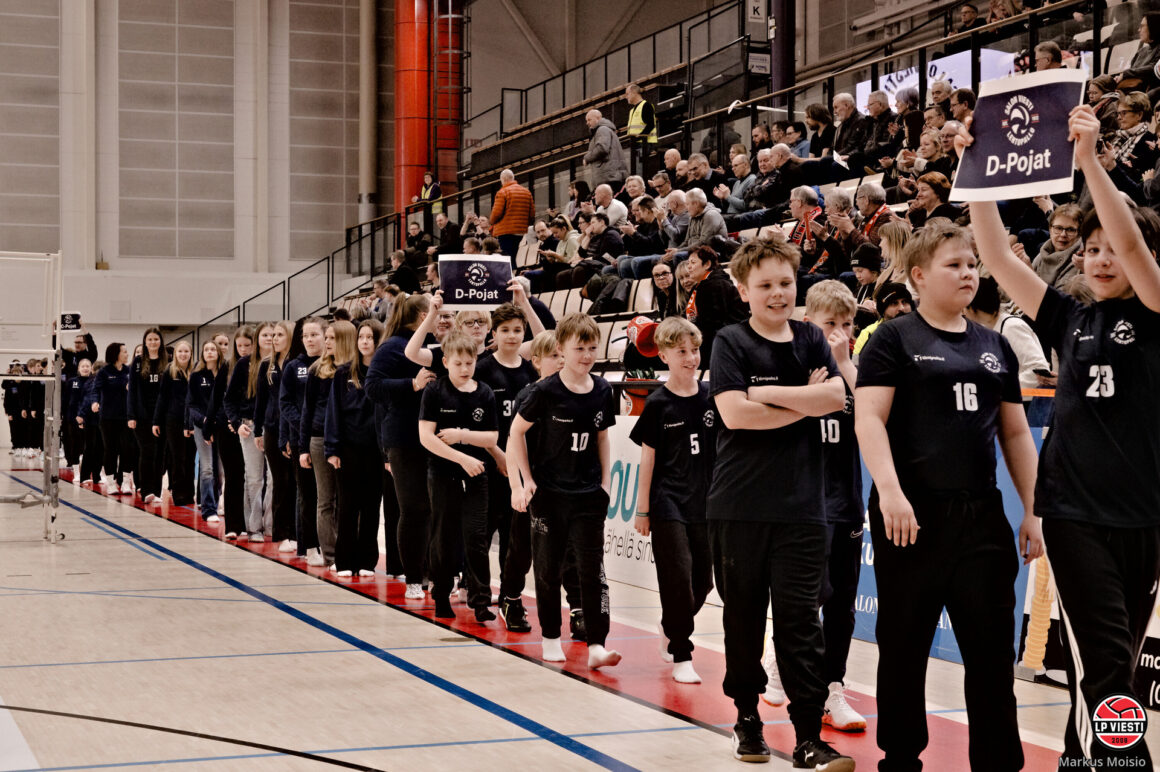 LP Viestille yksi sarjapiste Puijolta LP Viestille yksi sarjapiste Puijolta