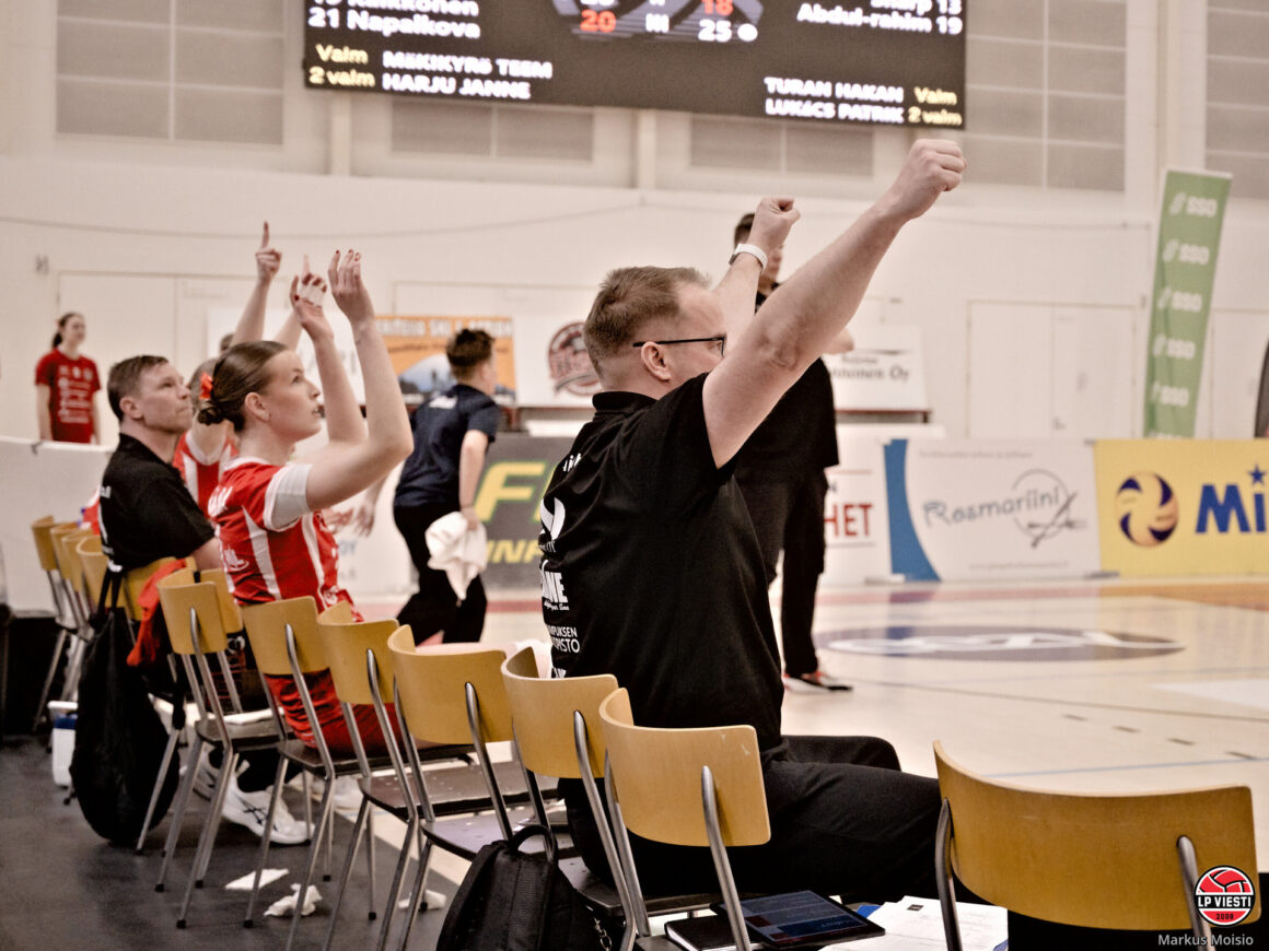 Puolivälieräsarja käyntiin, kotivoitto LP Viestille